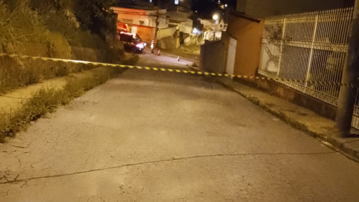 Cabo De Energia Se Rompe E Assusta Moradores Do Bairro Boa Morte Em