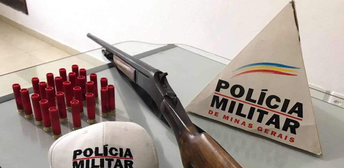 Pol Cia Rodovi Ria Militar Apreende Arma No Munic Pio De Teixeira