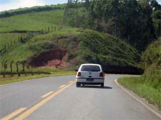 Carro na estrada