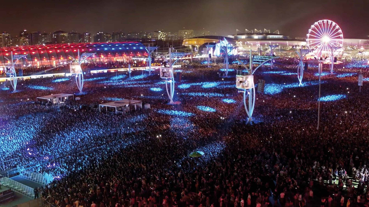Coldplay no Rock in Rio faz show apoteótico com luzes e a potência de
