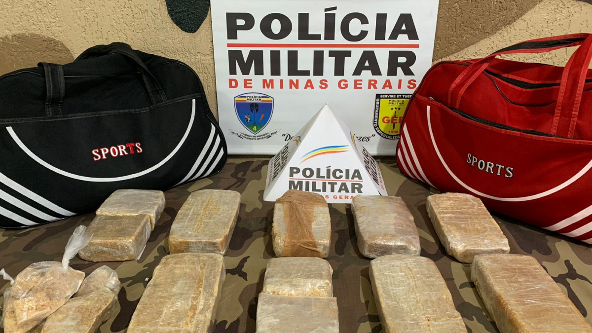 Polícia Apreende R 240 Mil Em Drogas No Bairro Ladeira Zona Leste De