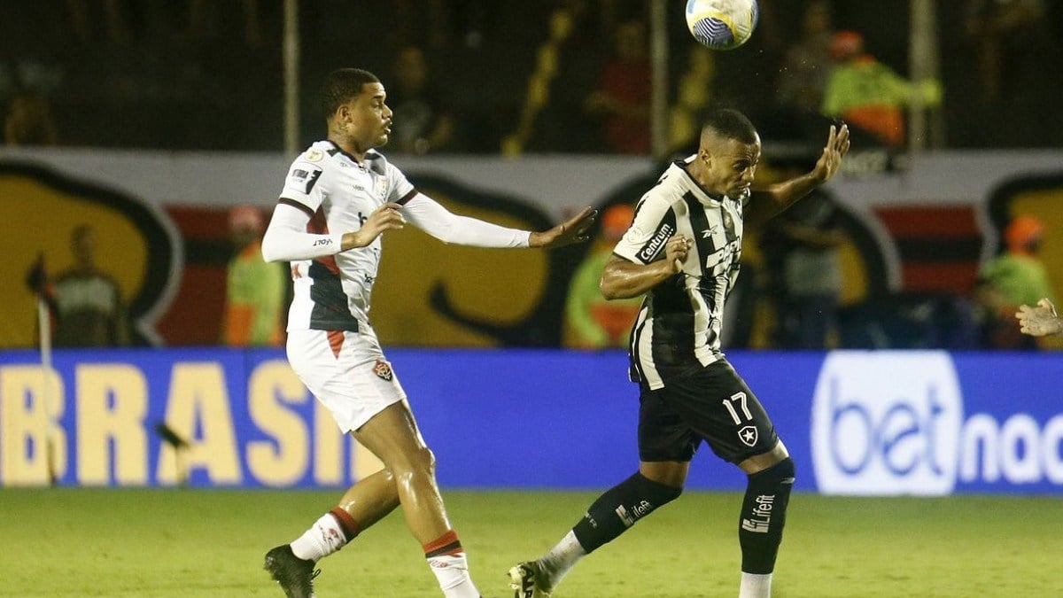 Botafogo tenta retomar vitórias para manter liderança do Brasileiro