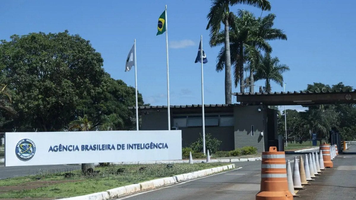 Abin municiou Bolsonaro com dados para produzir desinformação, diz PF