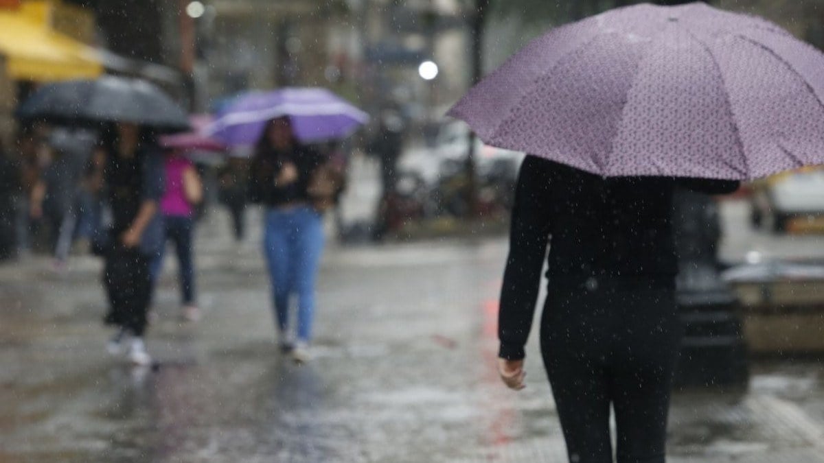 Pancadas de chuva atingem litoral sul e região metropolitana de SP