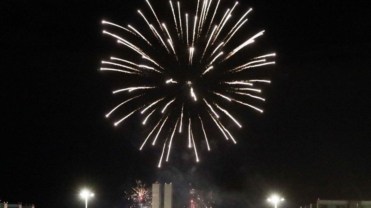 Médicos alertam para acidentes com fogos de artifícios nas festas