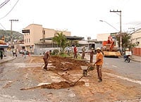 Foto de obras no bairro Po?o Rico