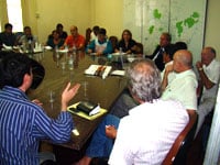 Foto de reunião na Câmara