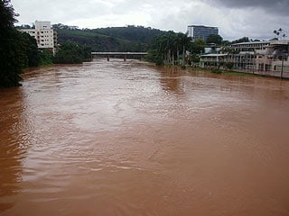 Cheia do rio Pomba, em Cataguases