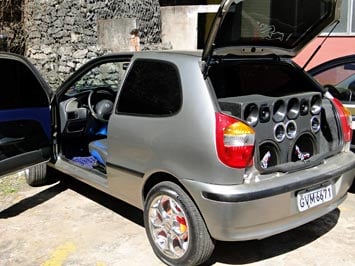 Carro apreendido pela PC