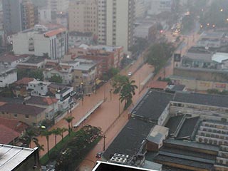 Alagamento na Rio Branco