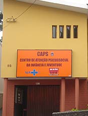 Foto da fachada do CAPS Inf?ncia e Juventude