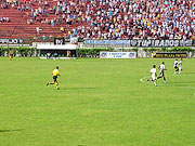 Foto do jogo no campo do Est?dio Municipal M?rio Hel?nio em Juiz de Fora