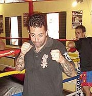 Adriano Abu, atleta de Muay Thai