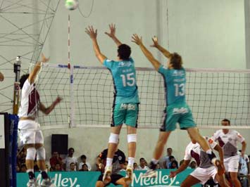 Jogo de vôlei UFJF x Campinas