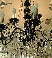 lustre com cristal preto