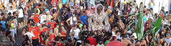 Foto do carnaval de Guarani no dia do 
Bloco do Falecido