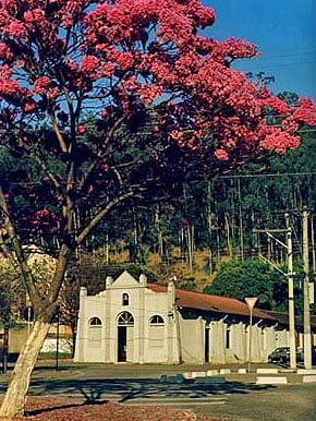 Foto de 
uma igreja que faz parte do circuito